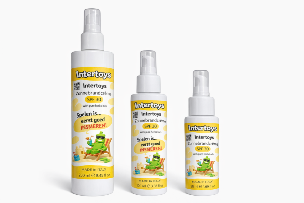 Sonnencreme LSF 30 im Design des niederländischen Spielwarenhändlers Intertoys in drei Größen: 250 ml, 100 ml und 50 ml